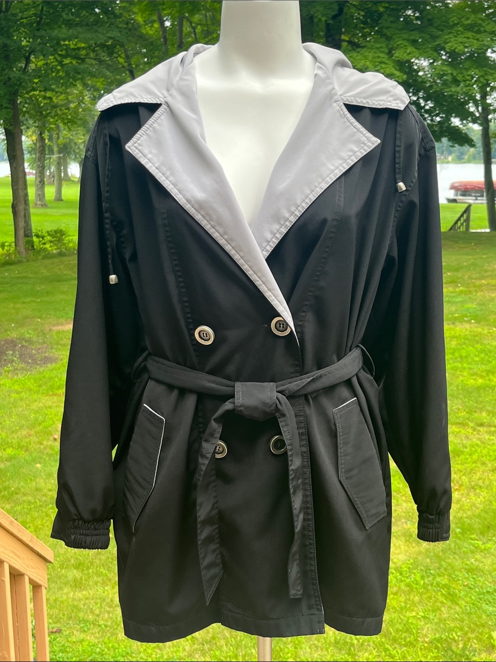 Vintage 90’s Outbrook hooded rain jacket M